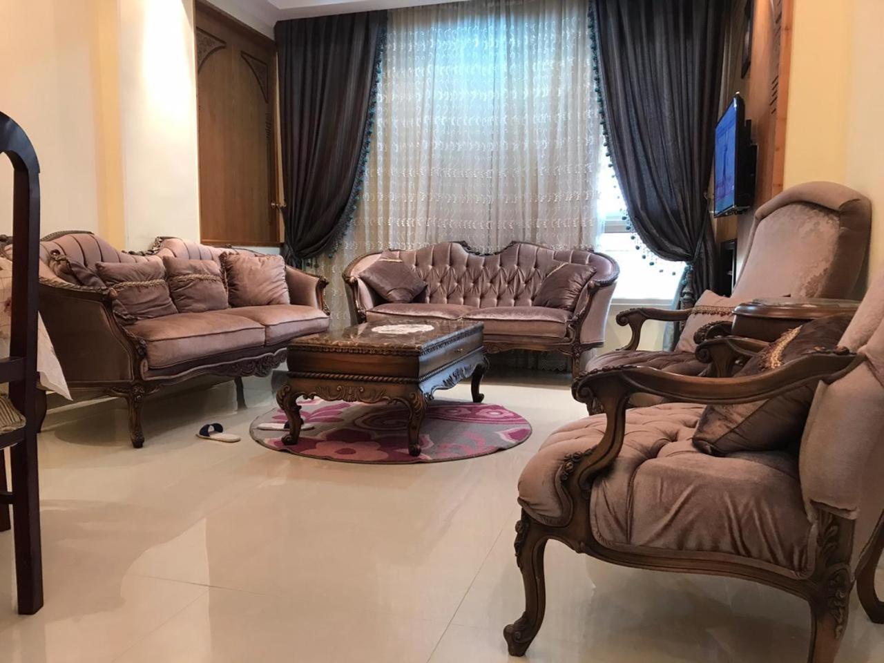 3 Bed In New Apartment *